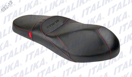 ASIENTO NEGRO COSTURAS ROJAS GTS175